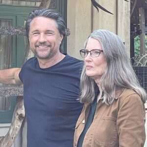 Martin Henderson Instagram - On set shooting season 5 of @virginriverseries with the uber talented @annetteotoole4152 for @netflix - loving having Jack back in scenes with Hope ♥️