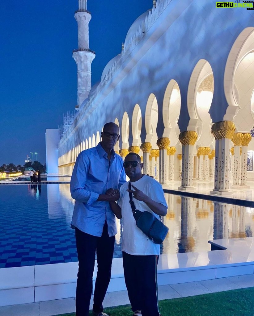 Martin Lawrence Instagram - Abu Dhabi was incredible and I had a great trip! What a memorable experience 🙌🏾🇦🇪 Thanks @salgeziry 🙏🏾 Can’t wait to come back #AbuDhabi #NBAInAbuDhabi @abudhabievents #inAbuDhabi @visitabudhabi #Yasisland @Yasislandr AbuDhabi أبوظبـي