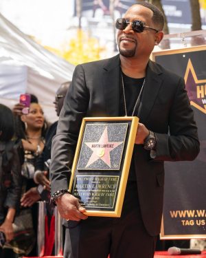 Martin Lawrence Instagram - I am absolutely blessed and honored to have received my star on the Hollywood Walk of Fame. Thank you to my wonderful friends, family and team for all of the years of endless love and support. To my fans, without you, I wouldn’t be here. Much love and God bless 🙏🏾 #blessed #hollywoodwalkoffame ⭐️
📸 @evoake