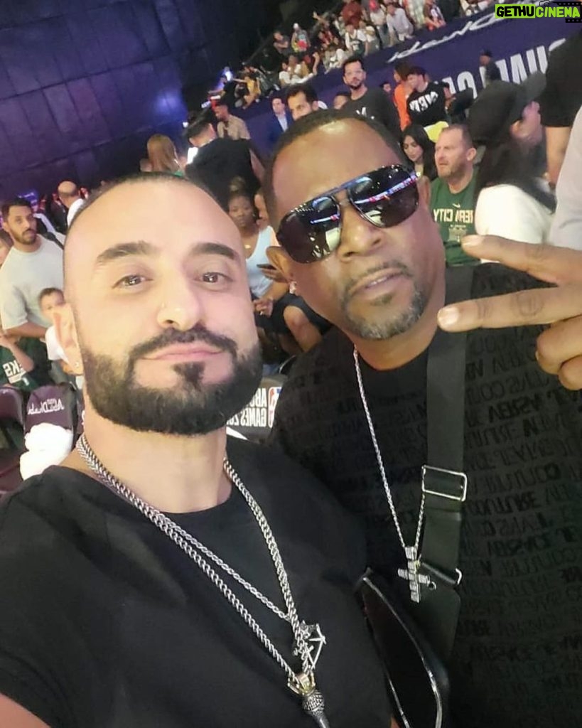 Martin Lawrence Instagram - An NBA experience like no other! My Middle East fans are incredible! Thank you #AbuDhabi @salgeziry for all the love! 🙏🏾 #NBAInAbuDhabi @abudhabievents #inAbuDhabi @visitabudhabi #Yasisland @Yasisland AbuDhabi أبوظبـي