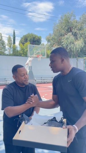 Martin Lawrence Instagram - Big shoutout to @lethalshooter for coming out and showin some love. Had a great time being out on the court and gettin these shots locked in 🙌🏾 #teammartymar #basketball #freeagent
