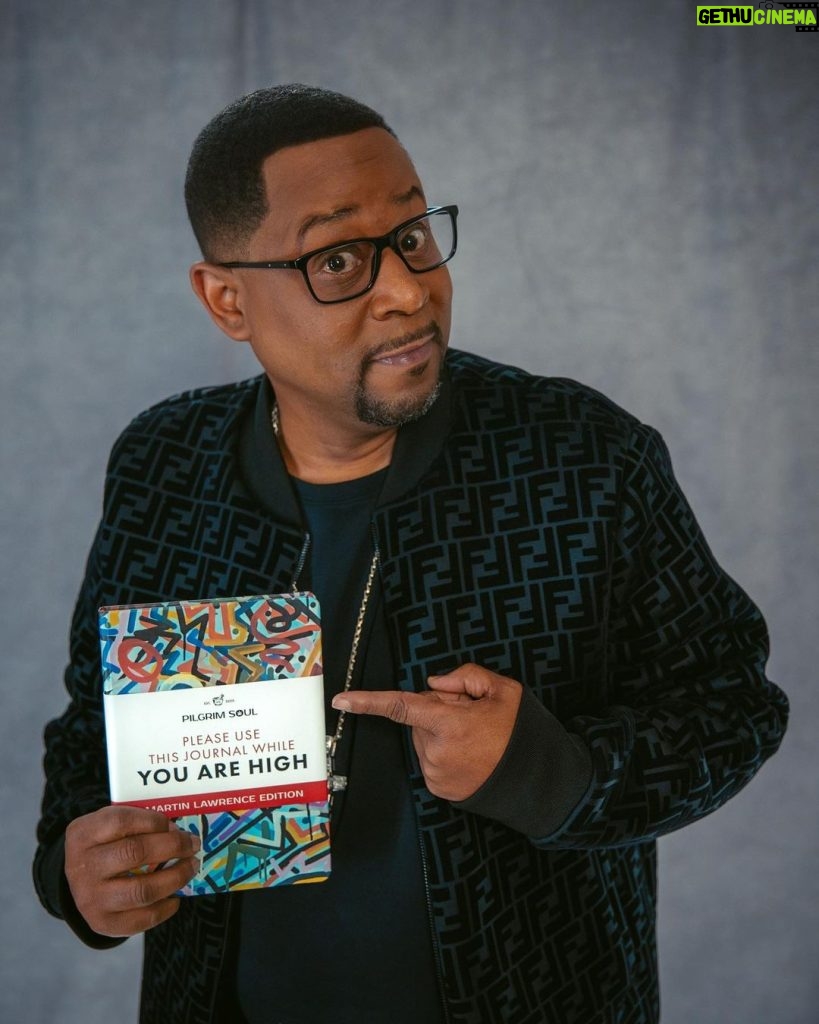 Martin Lawrence Instagram - Today is the perfect day to grab my creative thinking journal! Don’t worry, it won’t have you runnin up in no streets! Hahaa. Check out the link in my bio to get yours! #teammartymar #oooweee #runteldat #420 📸 @imandrewjackson Los Angeles, California
