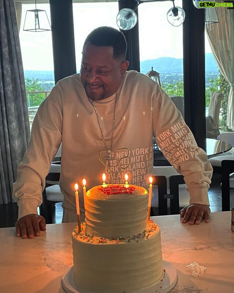 Martin Lawrence Instagram - From my family and friends surrounding me with love, to all the support pouring in, THANK YOU all for making this day so special 🙏🏾 #teammartymar #birthday #blessed Los Angeles, California