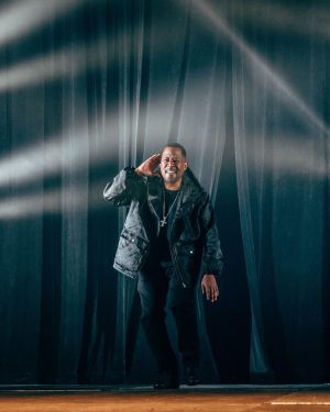Martin Lawrence Instagram - How I'm walking into my birthday knowing I'm blessed with a loving family, amazing friends and the constant support of my fans around the world! #teammartymar #birthday #ariesseason 📸 @imandrewjackson
@runteldatentertainment