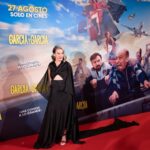 Martita de Graná Instagram - Hoy es el día 🍾 Estreno de @garciaygarcialapelicula en cines!!!! Y a mi perdonáis pero yo iba divina en el preestreno. Gracias vida por tantas cosas bonitas. 🙏🙏🙏🙏 Vestido: @_juanmillan_ Peluquería: @hairmomo_ Zapatos: @menbur Joyas: @plateriasmiguelangel Maquillaje: me maquillé yo misma, pa que voy a engañaros😆 Callao Gran Vía