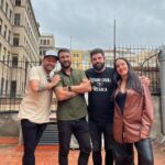 Martita de Graná Instagram - Barcelona, 5000 gracias.❤️ Que suerte tengo joder. Gracias a tod@s los que me hacéis tan feliz y me dejáis cumplir mi sueño cada día🥹🥹🥹🥹 No puedo pedirle mas a la vida❤️ Gracias a mi equipazo de machos ( The MDG crew) @franki_montes @pablo_lastra_drums @davidsegura_ertomate y a @ninona_producciones por estar siempre.🍀🍀 Coliseum Barcelona