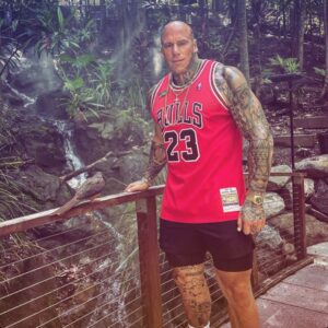 Martyn Ford Instagram - Lovely that this place has a drop off zone for the parents, I managed to wonder around in peace and tranquility ❤️🇦🇺😂🐨 …. What a lovely day.  #australia #parents #dropoff