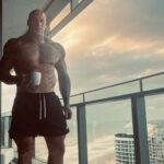 Martyn Ford Instagram - I wonder what today will bring ? … Sunshine or Storms ? 🇦🇺🤔😂 …. The weather here in Australia is madness, let’s hope for some sun, I’m desperate for a tan 😂 … #morning #rain #storms #sun