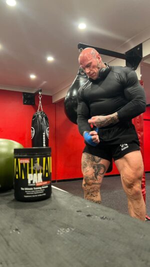 Martyn Ford Instagram - Working daily to become the ULTIMATE ATHLETE …. It’s  going to take time to get to where I want to be, but each day, is a step closer …. Results are a result of constantly doing the right things, even when it’s hard, even when you want to give up, even when it seems impossible …. Every minute, every hour, every session counts !!! To many people want to quit, blame external circumstances, find excuses, find reasons, blame others …. The harsh fact is, the problem lies within.  Theres always solutions, but not every solution is easy …. So the question then becomes, how badly do you want it.  @animalpak … quality diet, requires quality supplementations, to get the ultimate results #animalpak #gym #mindset #noexcuses