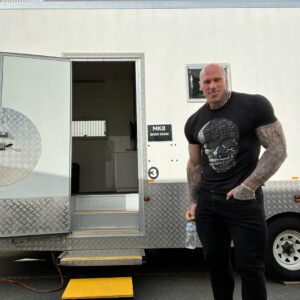 Martyn Ford Instagram - WE ARE BACK ❤️❤️❤️❤️ …. Time to get ready, MORTAL KOMBAT 2 …. It’s time to make magic …. Feeling so incredibly blessed, it’s so true … you don’t know what you have, until it’s gone …. 🌍🇦🇺🙏 …. The sun is out, filming starts up again … life really is GOOD , so nice to be back at work #mk2