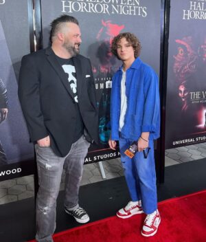 Mason Thames Instagram - INCREDIBLE to see @theblackphonemovie @blumhouse haunted house at @horrornights 💯💯Go see it!! Thank you again @horrornights @universalpictures @blumhouse for this fun night! @scottderrickson @massawyrm @itsjasonblum @official_miguelcazarezmora @bakingjason check out @theblackphonemovie at #hhn2022 and the tour I did with @bdisgusting can’t wait to go back!