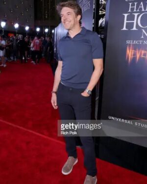 Mason Thames Instagram - INCREDIBLE to see @theblackphonemovie @blumhouse haunted house at @horrornights 💯💯Go see it!! Thank you again @horrornights @universalpictures @blumhouse for this fun night! @scottderrickson @massawyrm @itsjasonblum @official_miguelcazarezmora @bakingjason check out @theblackphonemovie at #hhn2022 and the tour I did with @bdisgusting can’t wait to go back!
