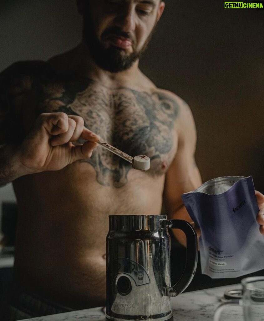 Mat Fraser Instagram - I’m more of a double-scooper myself, what about you? The better you sleep, the better you train. AND vice versa 🙌 @beam dream is a game-changer and a staple part of my nightly routine. When you subscribe you save 20%, and score an additional 15% off (and a free frother) with code MAT15 — link in bio. Saving money, better sleep, win-win.