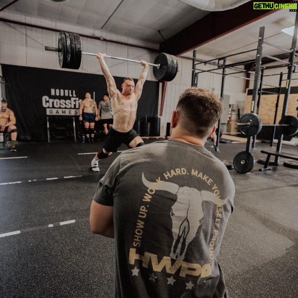 Mat Fraser Instagram - These #HARDWORKERS are ready. #HWPO - @crossfitgames @hwpotraining @katrintanja @jhopper3 @_jakedouglas_ @christine.kole @amandajbarnhart Madison, Wisconsin