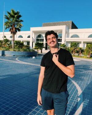 Matheus Lustosa Instagram - Dubai? Não jurema