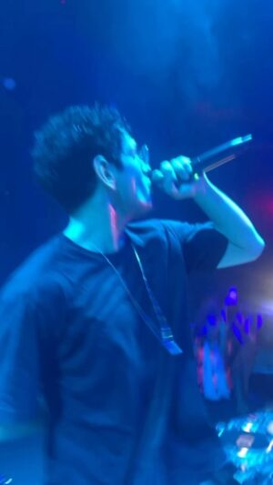 Matt Bennett Instagram - Tfw you drop the mashup of the summer live on stage for the first time 🤯 #party101 #mattbennett
