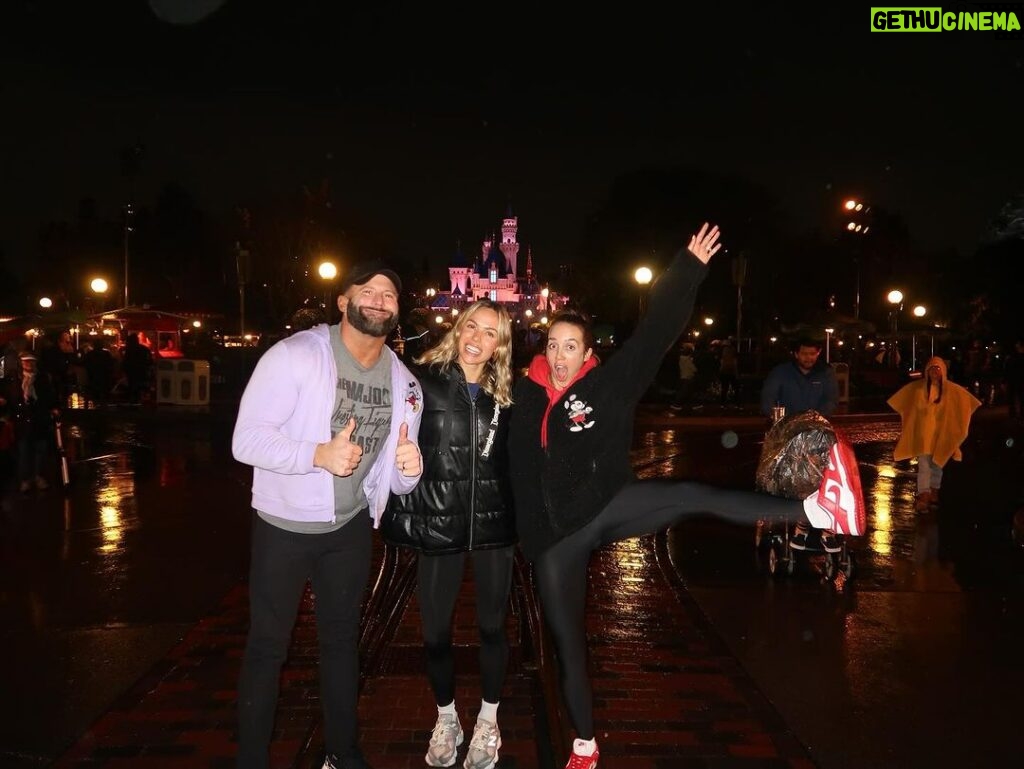 Matthew Cardona Instagram - @disneyland photo dump!