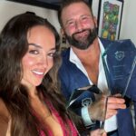 Matthew Cardona Instagram - Second year in a row that @chelseaagreen & I each won a @fightfulonline award!