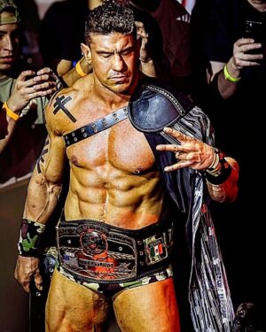 Matthew Cardona Instagram - Have you seen the ULTIMATE MATCH OF DEATH?
It’s streaming now on @thecw. Scroll ⬅️ for some shots from one of the fiercest battles in NWA history.