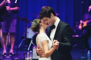 Matthew Daddario Instagram - Gotta be able to do all three! Happy one year! Happy new year! 
Photo credit: @tomforrestphotography