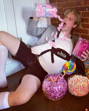 Matthew Gray Gubler Instagram - Matthew Gray Gloopler
