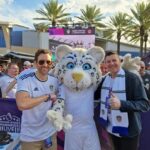 Matthew Lewis Instagram - Premier League Fan Fest at @universalorlando with @michaelbridges8 and the Kop Cat himself. Always a laugh supporting @leedsunited and the @premierleague out here in 🇺🇸. It’s a totally free event and with Bridgey in town, we all got our money’s worth.