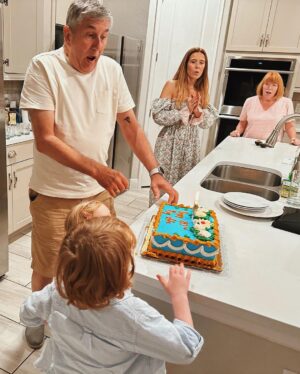 Matthew Lewis Instagram - What an end to 2022. The Lewis family visits 🇺🇸 for my Dad’s 80th birthday. Enormous thank you to @experiencekissimmee for hosting us at @encoreresort in Reunion.

From a private dining experience to a cinema room for the World Cup. From the swimming pool to the golf course. It was a perfect trip that had it all. Here’s to 80 more years!