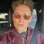 Matthias Schweighöfer Instagram - Liebe Leute, heute ist Freitag. Nur damit ihr Bescheid wisst. On my way to the gym. Und am Sonntag kommt "Wer stiehlt Matthias Schweighöfer die Show?" auf @prosieben Dear all, today is Friday. Just so you know. On my way to the gym. And on Sunday comes "Who steals the show from Matthias Schweighöfer?" at German television.
