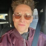 Matthias Schweighöfer Instagram - Liebe Leute, heute ist Freitag. Nur damit ihr Bescheid wisst. On my way to the gym. Und am Sonntag kommt "Wer stiehlt Matthias Schweighöfer die Show?" auf @prosieben Dear all, today is Friday. Just so you know. On my way to the gym. And on Sunday comes "Who steals the show from Matthias Schweighöfer?" at German television.