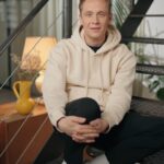 Matthias Schweighöfer Instagram - Wusstet ihr, dass man bei @babbel_de ein lebenslanges Abo abschließen kann? Einmalig zahlen und für immer Sprachen lernen. Da wird doch der Hund in der Pfanne verrückt, oder? Link in meiner Bio! There goes the dog crazy in the pan ... did you know, that you can get lifetime access to all languages at @babbel? Pay once and use it forever! Get the offer via Link in description
