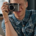 Matthias Schweighöfer Instagram - That was correct, oder? Einmal Outtakes aus der ersten Staffel "German Sayings" for you. Happy weekend and don't forget: morgen gibt's eine neue Episode!