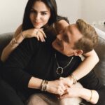 Matthias Schweighöfer Instagram - #Anzeige True Bonding is not measured by time spent together or the favors done for each other. But by the comfort you find when you realize you have each other. @tiffanyandco #TiffanyLock #TiffanyAndCo #LockWithLove