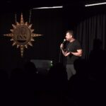 Maurício Meirelles Instagram - FIM DA PRIMEIRA TOUR INTERNACIONAL- Webbullying . Miami, Orlando, Jacksonville, Boston e Toronto. Meus sinceros agradecimentos a todos que lotaram os shows. Foi mto incrivel essa experiência com vocês. Foi a primeira vez que faço show com meu visto de trabalho, graças a @agimmigration.law Foi uma experiência completa. Além dos shows, encontrei amigos de longa data: @guirfreire , @arafinha , @camilacolombo , @brenobalbino @tatawerneck , @rafinhabastos , @danielzukerman e @hashtagmanu . Doideira!!!