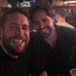 Maurício Meirelles Instagram - FIM DA PRIMEIRA TOUR INTERNACIONAL- Webbullying . Miami, Orlando, Jacksonville, Boston e Toronto. Meus sinceros agradecimentos a todos que lotaram os shows. Foi mto incrivel essa experiência com vocês. Foi a primeira vez que faço show com meu visto de trabalho, graças a @agimmigration.law Foi uma experiência completa. Além dos shows, encontrei amigos de longa data: @guirfreire , @arafinha , @camilacolombo , @brenobalbino @tatawerneck , @rafinhabastos , @danielzukerman e @hashtagmanu . Doideira!!!