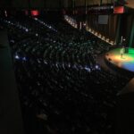 Maurício Meirelles Instagram - Hoje fizemos o Teatro Positivo em Curitiba. Um dos shows mais intensos e insanos da carreira. O único show que teve DOIS BIS. 2 horas de show. 2300 pessoas numa quinta-feira. A comedia nunca esteve tão forte. Obrigado a todos que contribuem com isso. Vamo que tem mais. Obrigado Curitiba. Quem foi, comenta. Quem não foi , responde “qual sua fruta favorita?” O importante é engajar