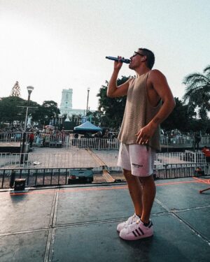 Mauricio Montaner Instagram - Ayer fue un gran día. 🌴