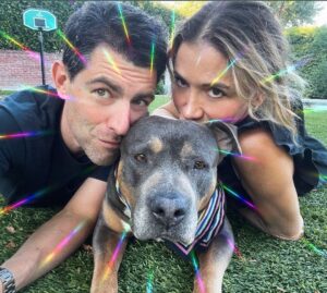 Max Greenfield Instagram - Meet Darlene 
❤️ @wagsandwalks ❤️
#themostbeautifulgirlintheworld
@tesssanchezgreenfield