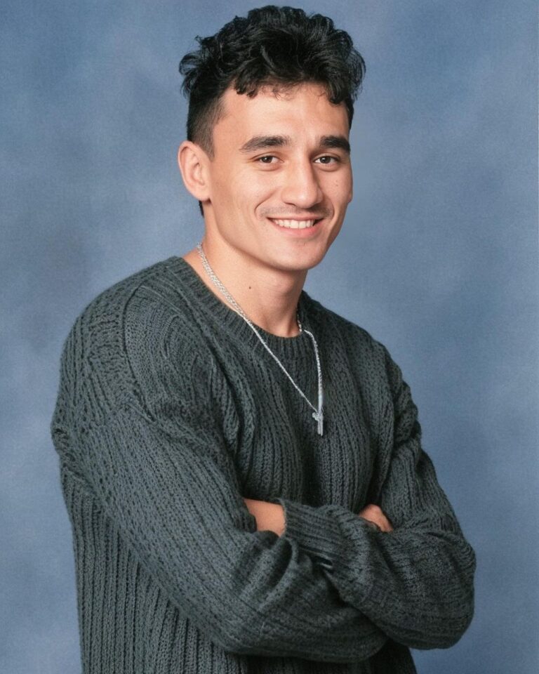 Max Holloway Instagram - My 90s yearbook photos 😂