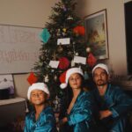 Max Holloway Instagram - Merry Christmas from The Holloways 🎄