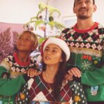 Max Holloway Instagram - Happy Holloways!✨🎄
