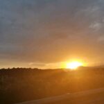 Maxi Iglesias Instagram - What a Pont Soles que se esconden pra dar claridad 4 haciendo equipo, la que más cabeza ella La sonrisa de la Venus tq Camisetas que hablan solas ♥️ Más claritat Taksi conversations No podía faltar Cuando ves un 🦄 por primera vez Nads como la música en directo Y molt mes, pero solo caben diess