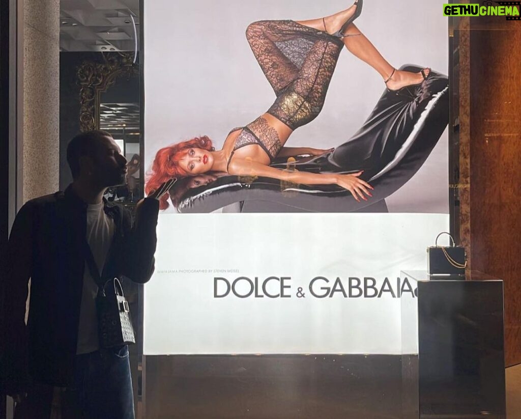 Maya Jama Instagram - Local girl the new face of @dolcegabbana 🥹❤️ wild. @stevenmeiselofficial love you forever. Worldwide campaign. Can’t believe my pea head is on billboards n shop windows around the world 🥲 take a pic if you see it an send me please lol Can I put model in my bio now?😂