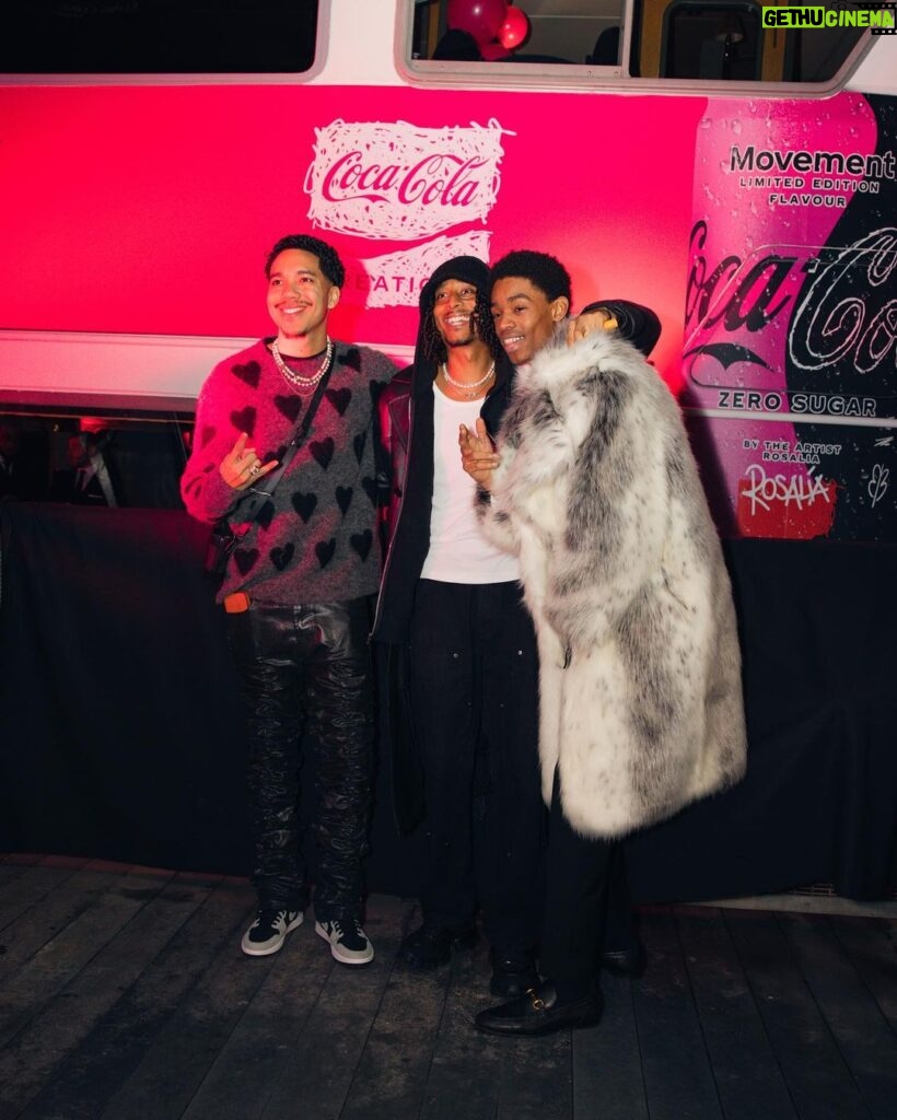 Maya Jama Instagram - Threw a boat party on the Thames after the Brits with @cocacolaeu & it was bloody lovely 😊 #cocacolacreations #ad