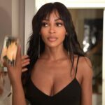 Meagan Good Instagram - 🎬 ᴛɪs ᴛʜᴇ sᴇᴀsᴏɴ. sʜᴇ ʙᴀᴄᴋ ᴀᴛ ɪᴛ . 🤸🏾‍♀️