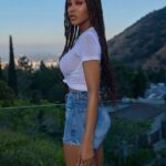 Meagan Good Instagram - ʙᴏᴜᴛ ᴛᴏ ᴋɴᴏᴄᴋ ᴍʏ ᴊᴀᴄᴋɪᴇ ʀᴏʙɪɴsᴏɴ ʏᴇᴀʀ ᴏᴜᴛ ᴅᴀ ᴘᴀʀᴋ . ⚾️ 📸 | @_irma_lion_ 💄| @jorge__monroy 💈| @nubiabowe