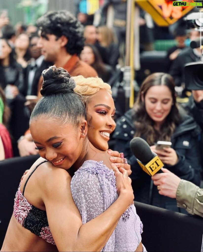 Meagan Good Instagram - One of my favorite characters that I get the honor of playing. This little nugget when she gets her superhero powers 💜 Here’s to the #Shazamily 😌 I love y’all! #DarlaDudley 💜⚡️ This is hands down the funniest Family superhero movie you will see! @ShazamMovie in theaters NOW🍿!