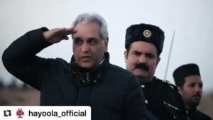 Mehran Modiri Instagram - #Repost @hayoola_official with ・・・
اولین ویدئو از پشت صحنه سریال «هیولا» به کارگردانی مهران مدیری و تهیه کنندگی سید مصطفی احمدی/ تصویربرداری این سریال در تهران، فشم و شهریار همچنان ادامه دارد. 
کارگردان پشت صحنه: پیمان داداش زاده
