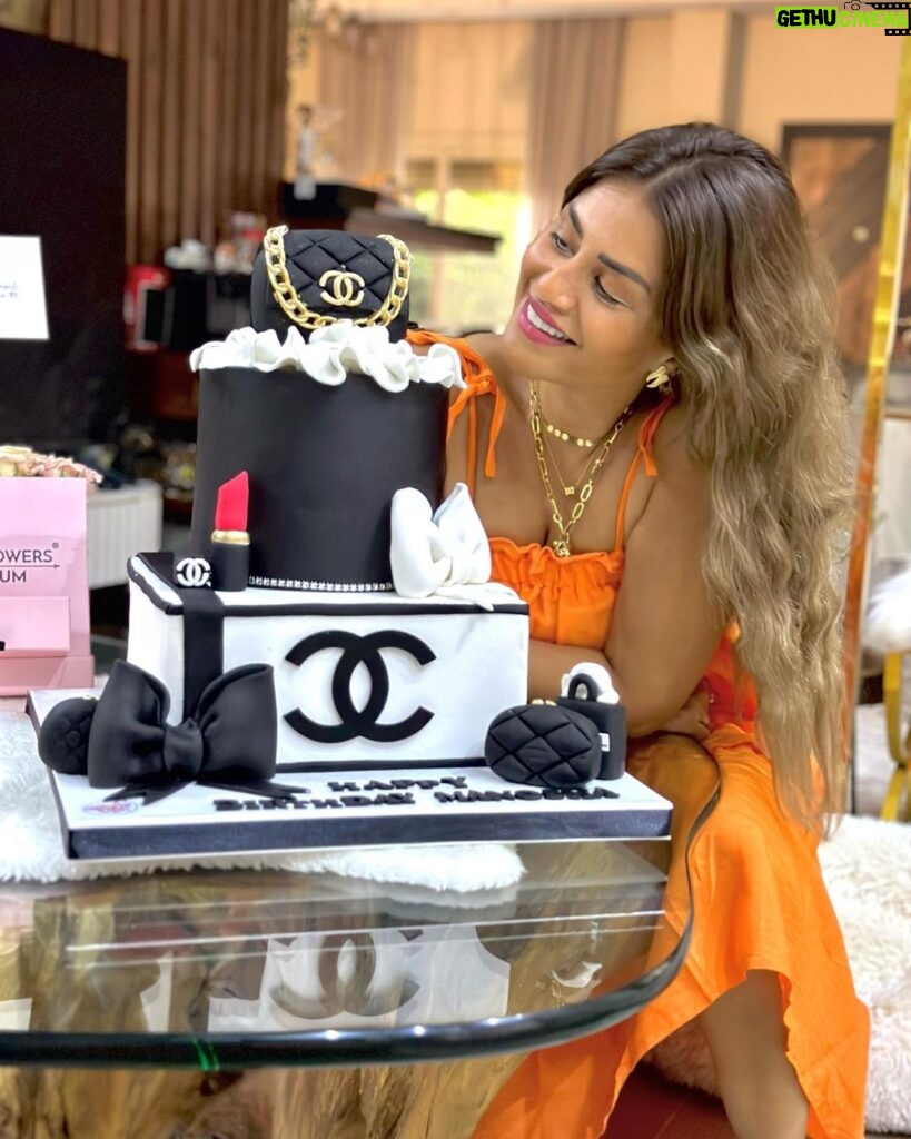 Menna Fadali Instagram - It’s my birthday 🎈🎁🎊🎂 thank u. @cake_up_egypt for lovely birthday cake ❤ Sheikh Zayed City