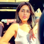 Menna Fadali Instagram – أسوأ الناس في حياتنا هم من دخلوا من باب الثقه وخرجوا من باب الغدر👌🏽