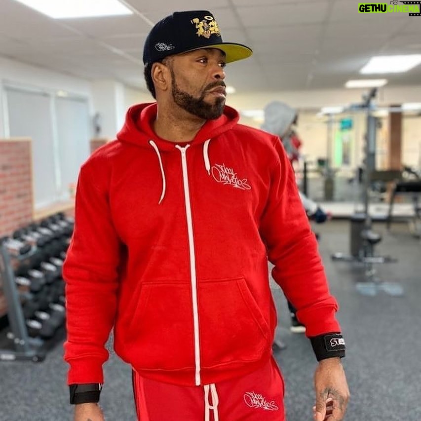 Method Man Instagram - Repost from @ticalathletics • GET’EM before they gone 🔥 WWW.TICALATHLETICS.COM #420 #NATTYLIFE #MOTIVATION #TICALATHLETICS #INSPIRATION #GAINZ #RXWATER #DRINKRXWATER #IRONLUNG #TICAL #METHODMAN #JOHNNYBLAZE #HOTNIKKEL #TICALOFFICIAL #HIPHOP #VEINGANG #IIFYM #MACROLIFE #GYM #ART #FITNESS #GRAFFITI #SINY #NYC #BENCHPRESS #SQUATS #DEADLIFT #GYMLIFE #BLACKOWNEDBUSINESS